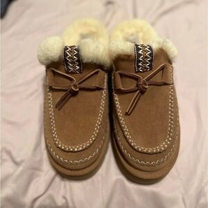 UGG Fuzzy Slippers